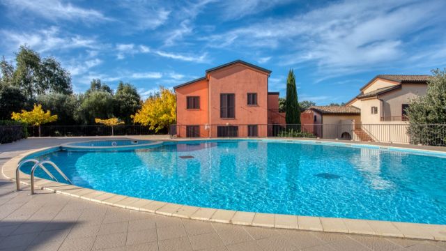 Appartement climatisé à 200m de la plage, piscine commune