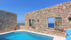 Maison originale, d'exception avec piscine, vue mer sur Algajola