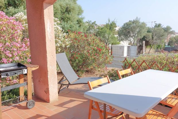 Appartement climatisé, 5 min du centre d'Ile Rousse, petite vue mer