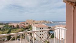 Appartement climatisé, pieds d'Ile Rousse, vue mer