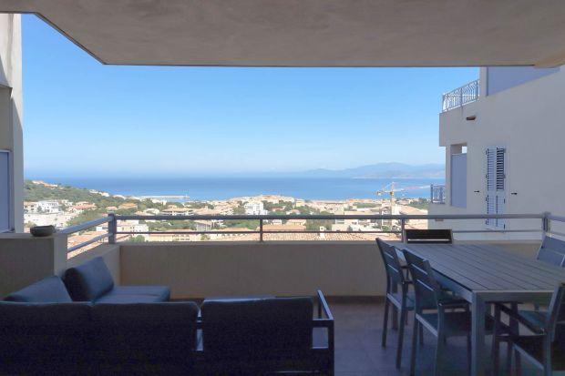 Appartement climatisé, vue panoramique sur Ile Rousse