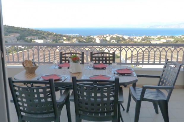 Appartement climatisé, vue panoramique sur Ile Rousse et mer
